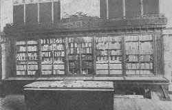 Wystawa księgarni Gebethnera i Wollfa w pawilonie Głównym