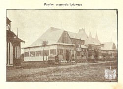 Pawilon przemysłu ludowego.